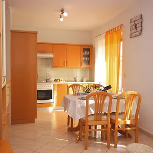https://apartman-ely.in-istria.net